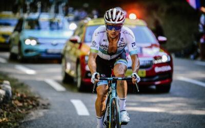 Alexey Lutsenko se impone en Mont Aigoual